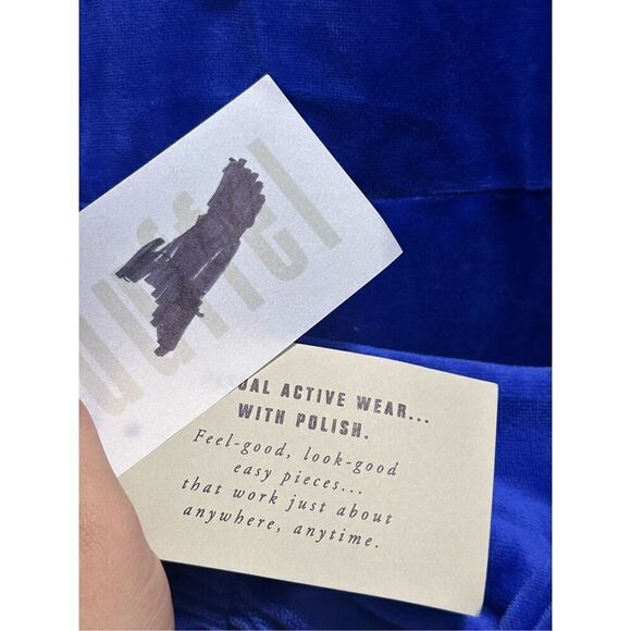 Women’s Blue Fuzzy NWT Cozy Duffel Sweater Sz.L - Picture 5 of 7